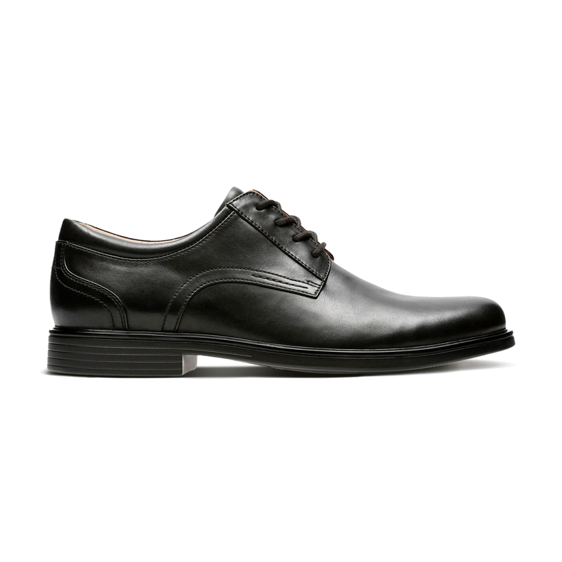 261393-01-clarks-un-aldric-herresko-fra-reporto